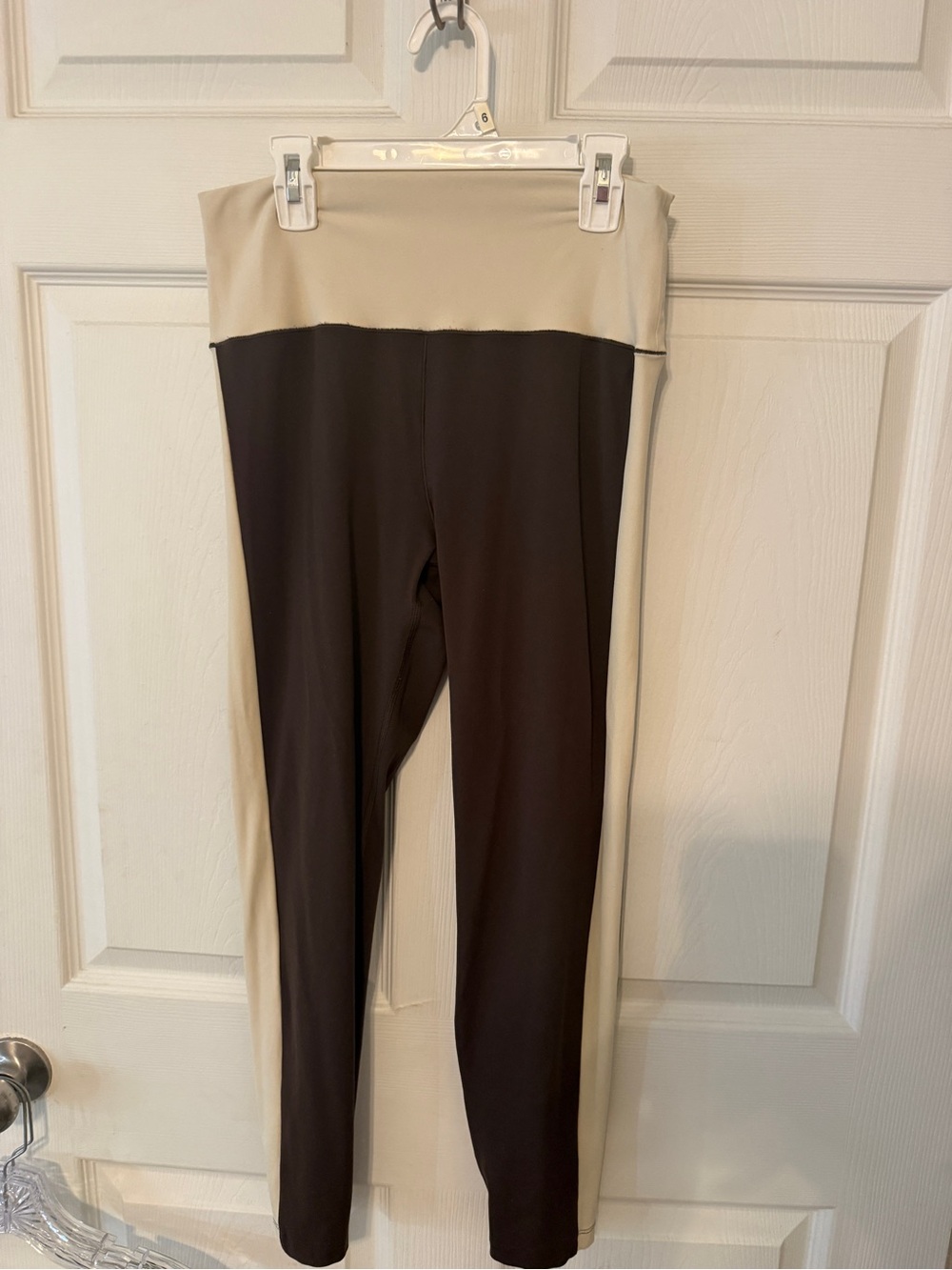 Old Navy Two-Tone Black and Cream High-Waist Leggings